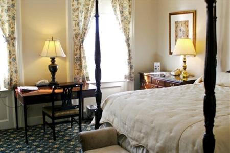 фото отеля Middlebury Inn