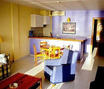 фото отеля Bali Beach Apartments