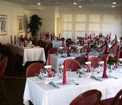 фото отеля Foldens Hotel & Cafe
