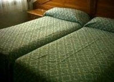 фото отеля Hostal El Roser