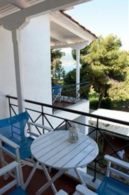 фото отеля Odyssey Suites