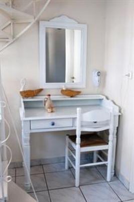 фото отеля Odyssey Suites
