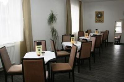 фото отеля Sarvari Therapia Centrum Es Hotel