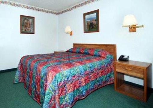 фото отеля Econo Lodge Custer
