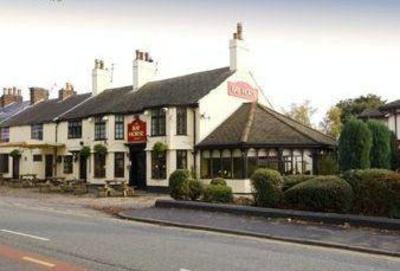 фото отеля Premier Inn Haydock Park Wigan