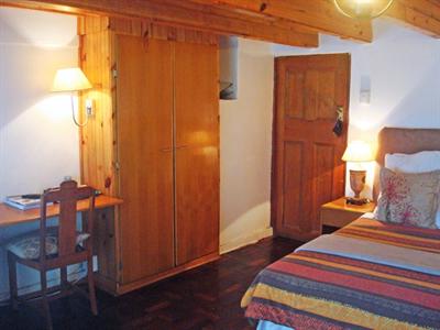 фото отеля Tudor House Inn