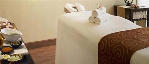 фото отеля Awaliv International Hotel
