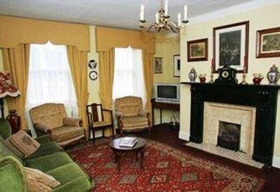фото отеля Red Setter Guest House