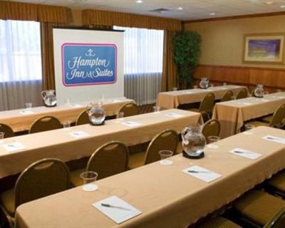 фото отеля Hampton Inn & Suites Denton