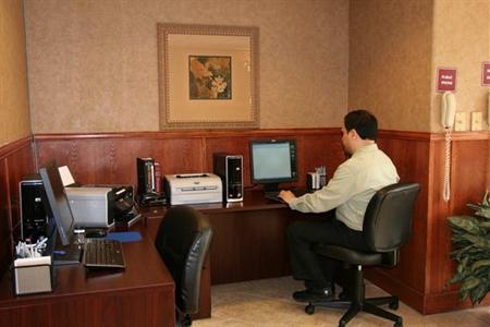 фото отеля Hampton Inn & Suites Denton