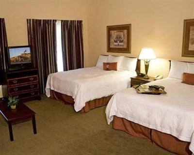 фото отеля Hampton Inn & Suites Denton
