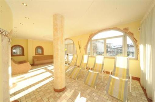 фото отеля Hotel Canada Pinzolo