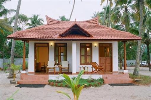 фото отеля Pozhiyoram Beach Resort