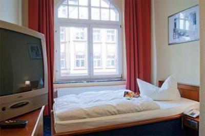 фото отеля Center Hotel Deutsches Haus