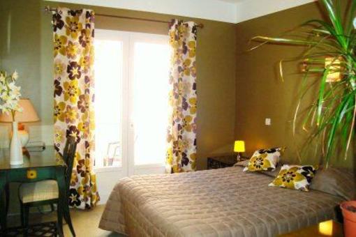 фото отеля Auberge Du Cap Le Lavandou