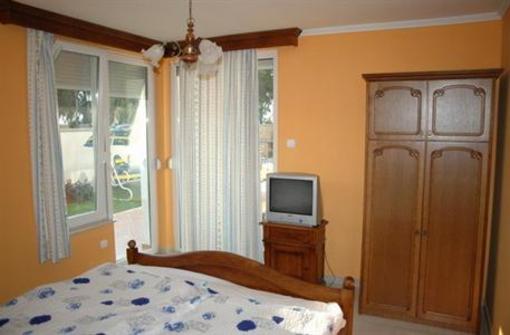 фото отеля Gruber Apartman