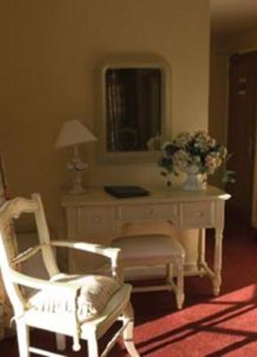 фото отеля The Vines Hotel Black Bourton Bampton