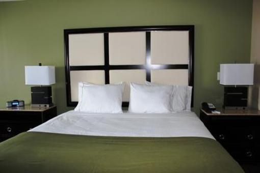 фото отеля Holiday Inn Express Hotel & Suites Albert Lea - I-35