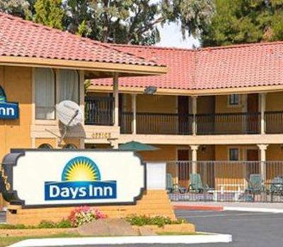 фото отеля Days Inn San Jose Convention Center Fairgrounds