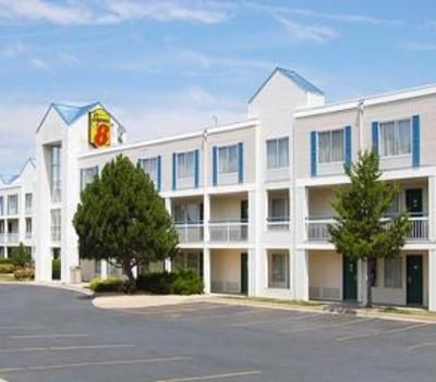фото отеля Super 8 Motel Madison East