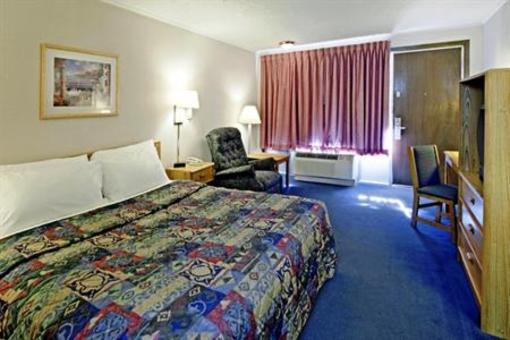 фото отеля Americas Best Value Parkway Inn