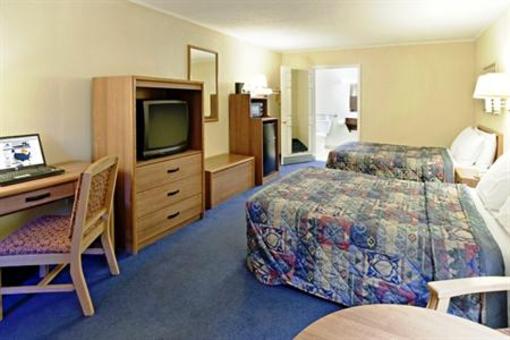 фото отеля Americas Best Value Parkway Inn