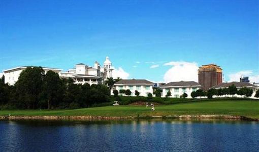 фото отеля Lakefront Golf Club and Resort