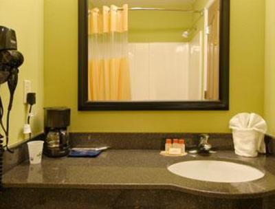 фото отеля Days Inn & Suites Swainsboro