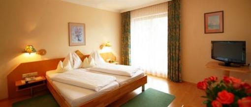 фото отеля Landhotel Hauserl im Wald