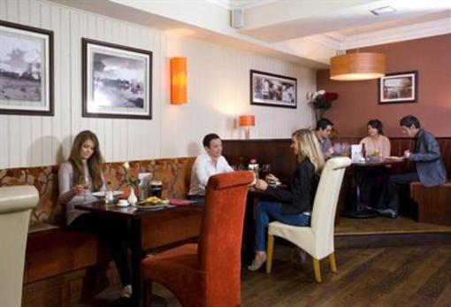 фото отеля Customs House Country Inn