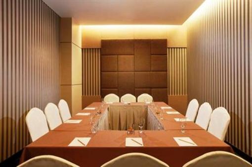 фото отеля Hotel Santika Tasikmalaya