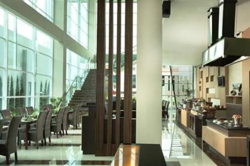 фото отеля Hotel Santika Tasikmalaya