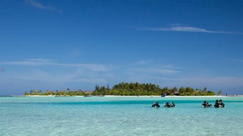 фото отеля Naladhu Resort Maldives