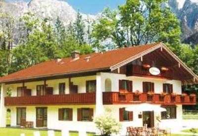 фото отеля Landhaus Sonnenstern Schonau am Konigssee