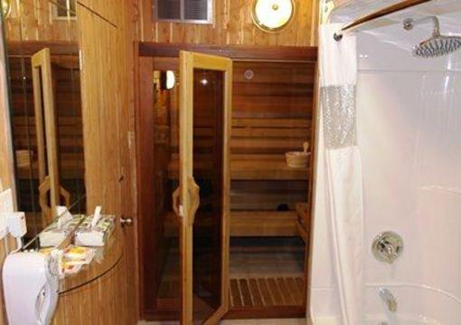 фото отеля Econo Lodge Boischatel