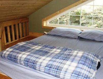 фото отеля Surfs Inn Rainforest Cottages
