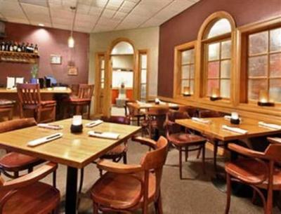 фото отеля Ramada Inn Wilmington (North Carolina)