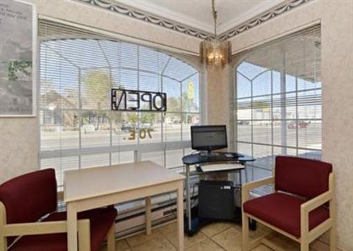 фото отеля Econo Lodge Fallon