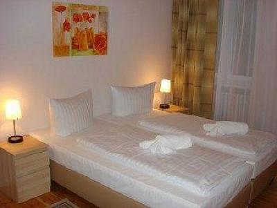 фото отеля Hotel Pension Elegia Berlin