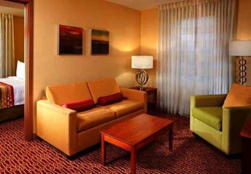фото отеля TownePlace Suites Mt. Laurel