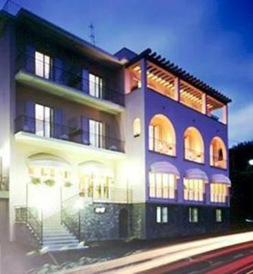 фото отеля Hotel Britannia Sorrento