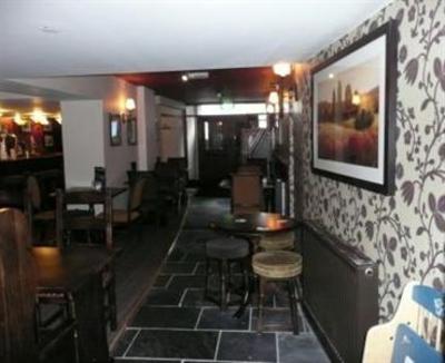 фото отеля The Crown Hotel  Lockerbie