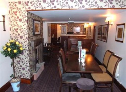 фото отеля The Crown Hotel  Lockerbie