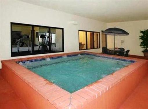 фото отеля Comfort Suites Jefferson City