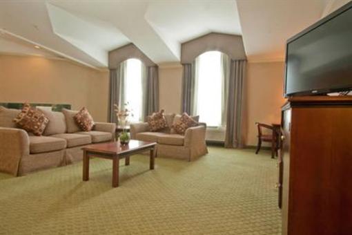 фото отеля Best Western Plus Oxnard Inn