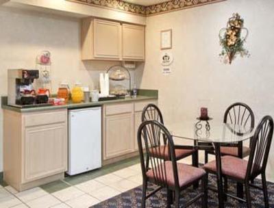 фото отеля Knights Inn Forest Hill Fort Worth