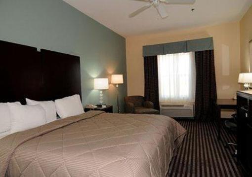 фото отеля Comfort Inn & Suites Grenada