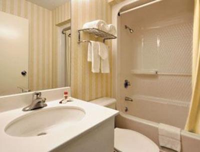 фото отеля Super 8 Motel Brockton