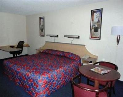 фото отеля Royal Inn Williamsburg - Busch Gardens