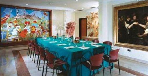 фото отеля Residence Dei Cavalieri Barletta